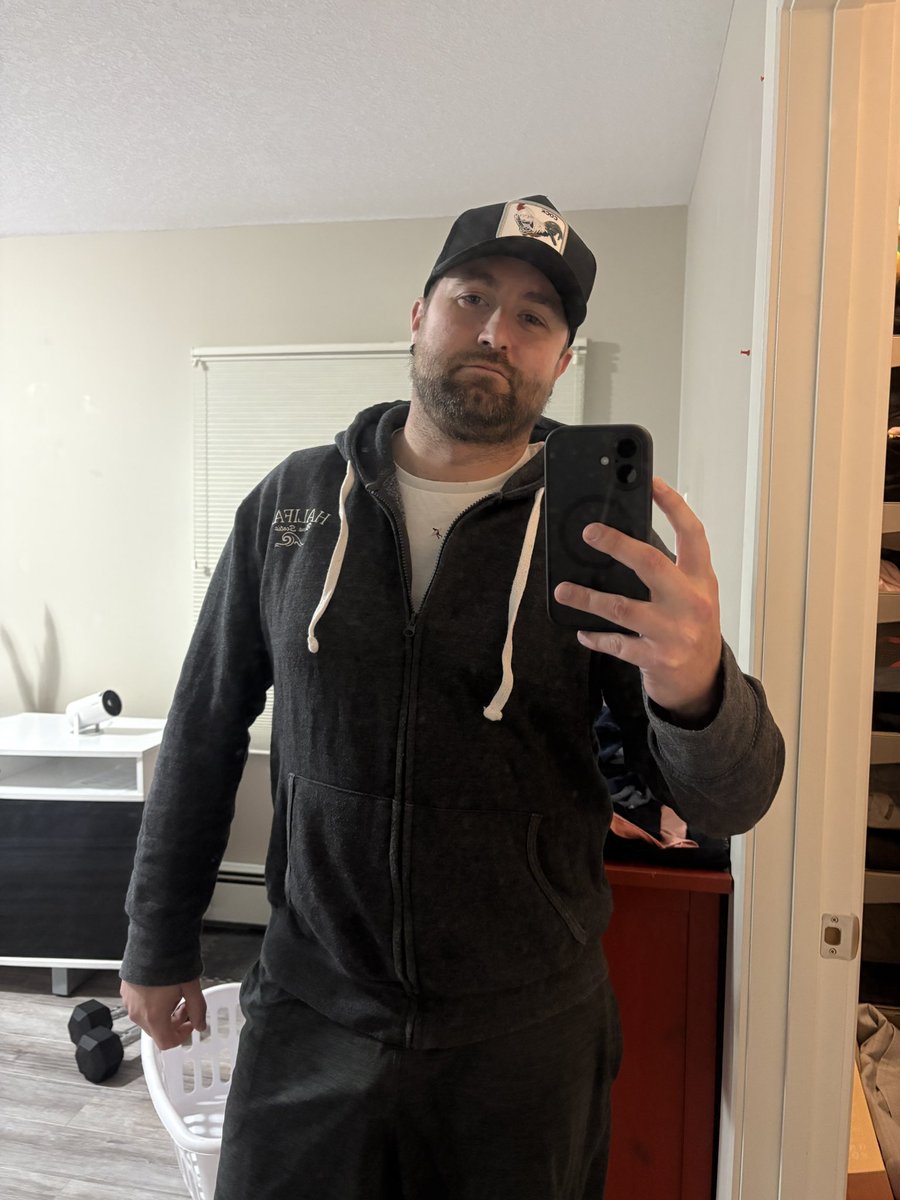 GaymerGuy403's tweet photo. Do you see it? 👀 https://t.co/ga2P1jZtI0