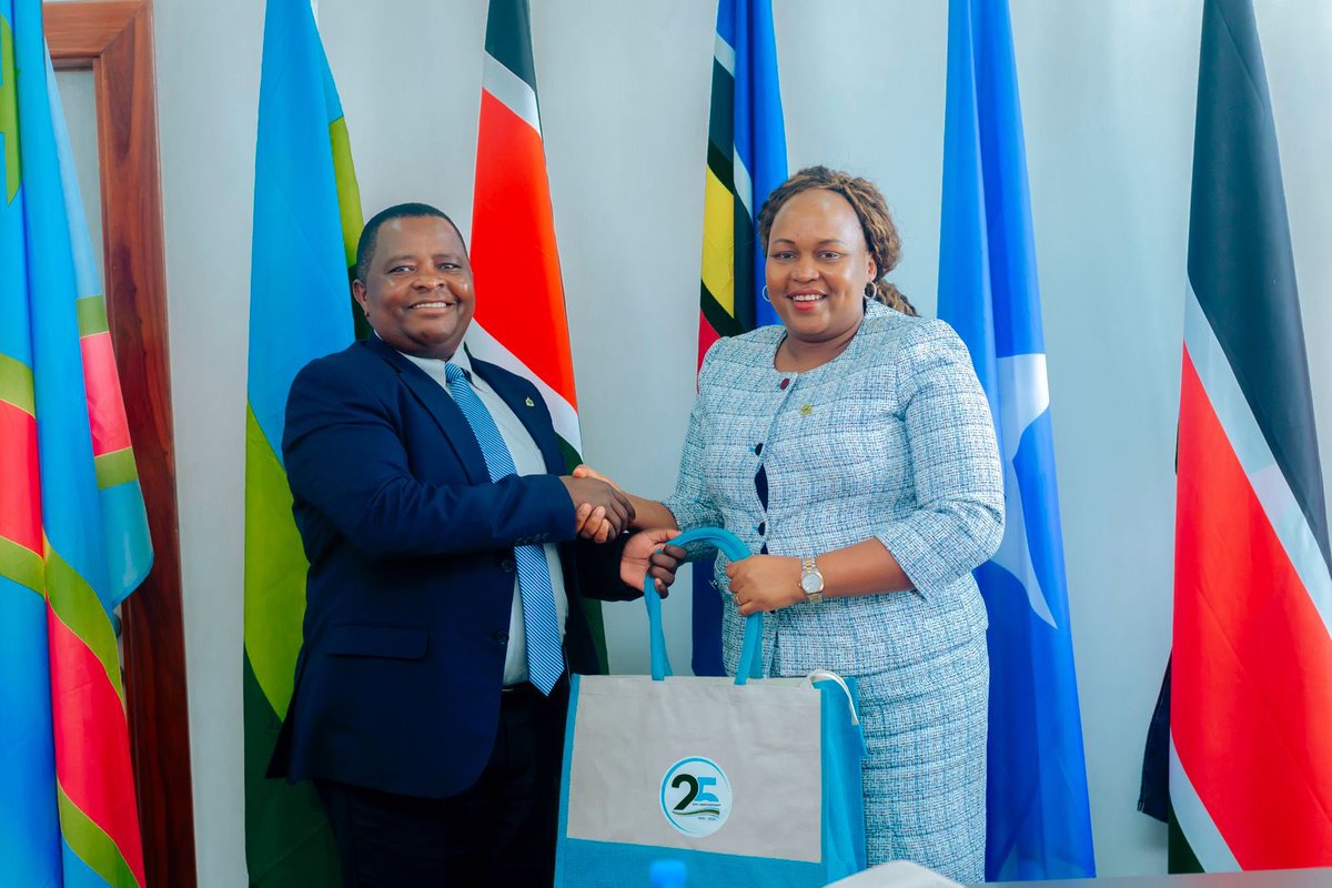 ASAtwits's tweet photo. I recently paid a courtesy visit to @SGNduva at EAC Secretariat in Arusha, Tanzania. I thanked her for her leadership that ensures continued collaboration between @jumuiya and @INTERPOL_HQ in ensuring secure borders that contribute to fighting Transnational Organized Crime https://t.co/Qcg5n4eYCe
