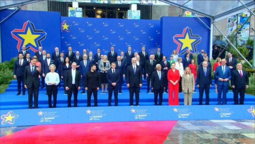 GunterFehlinger's tweet photo. I call for EU of 47 by 2049...
#EU47 #EPC https://t.co/JRkGE2izSB