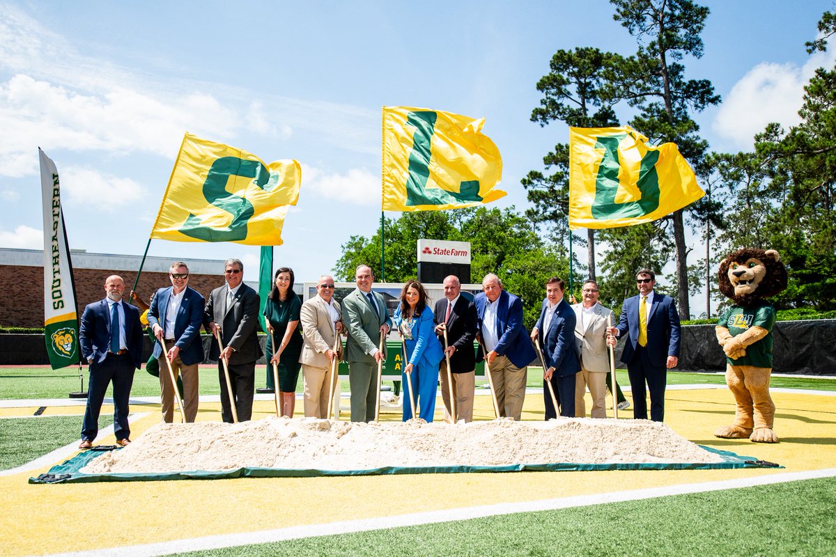 LionUpAthletics's tweet photo. Breaking Ground. Pushing Limits. Building Community! 

Excited to partner with @mynorthoaks to start the building process of the North Oaks Health System Academic and Athletic Complex! 

#LionUp | #HammondAmerica https://t.co/hrU2L15KCU