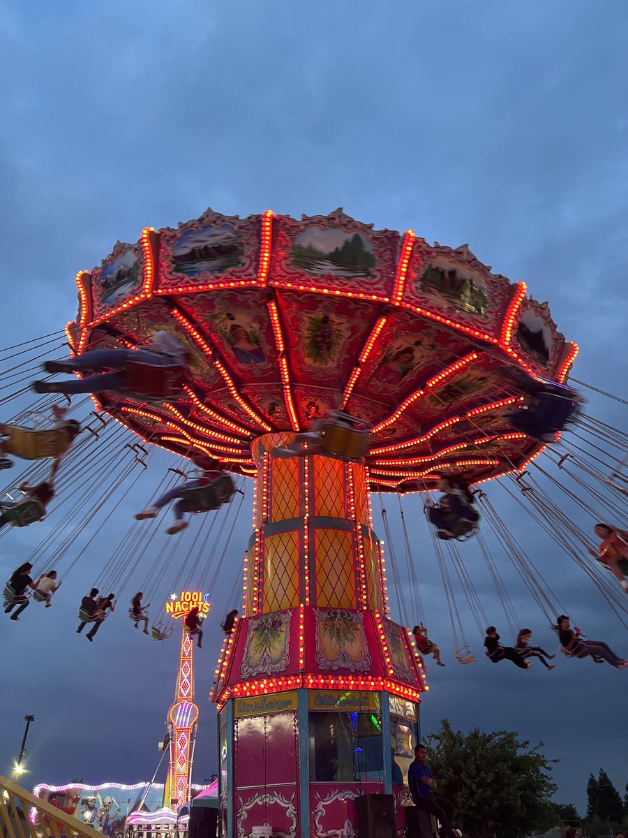 Merced_CA_Fair's tweet photo. 🎡Your favorite carnival rides return to the #2025MCF presented by @careforkids! Be sure to purchase discounted Unlimited Carnival Rides Wristbands &amp; save up to $7 from participating Save Mart of FoodMaxx locations! Details at https://t.co/y61jZipqDr. https://t.co/mhOfE9OrIm
