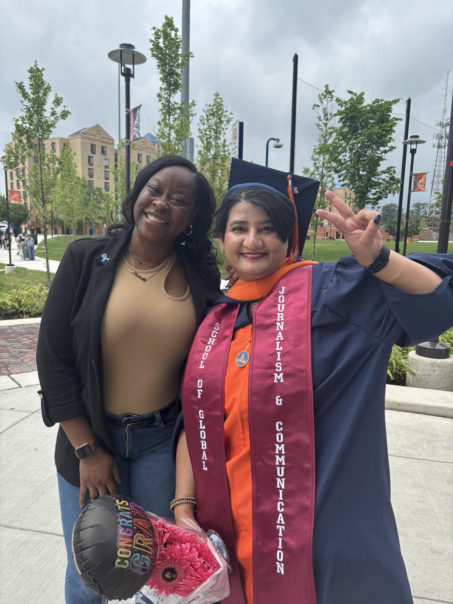 MRichNEWS's tweet image. My girl came to the United States a year ago and already MASTERED it!! My sister!! I am beyond proud of her! #FairMorgan @MorganStateU 💙🧡🎓