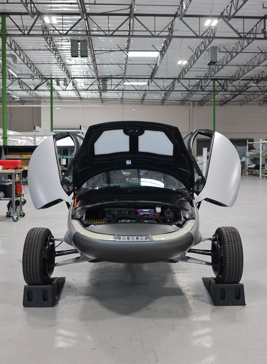 Teamwork. Ingenuity. Relentless drive. It's the Aptera spirit that keeps us moving forward.