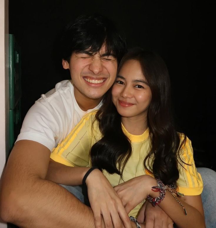 _ashdresvt's tweet photo. #AshDres —the way andres muhlach smiles at/with ashtine olviga

a thread🧵 https://t.co/HqgYZbARwU