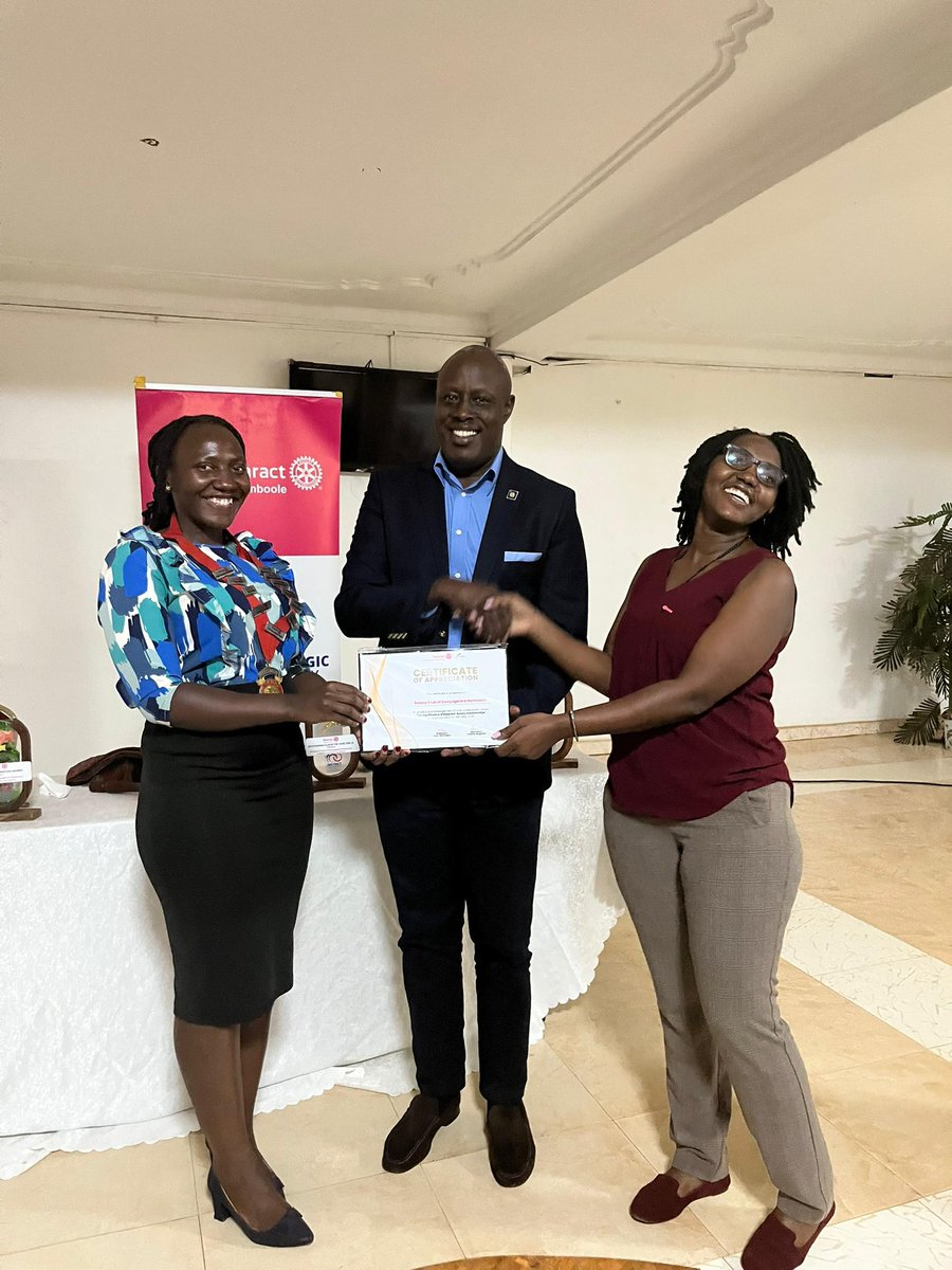 Destadia's tweet photo. In addition, we shall ensure to work on dual membership for a better understanding and collaboration of rotaract and rotary for the betterment of the fraternity at large 

#DestadiaPR 
#DestadiaFriday https://t.co/M6NojFytYj