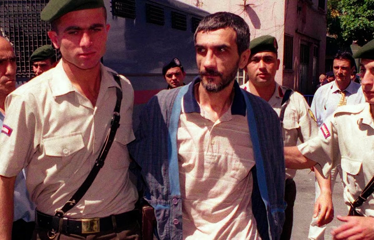 18 sene boyunca aralıksız bir şekilde maruz kaldığı “Lût kavmine parmak ısırtır melânet” en nihayetinde 16 Mayıs 2018’de şehâdetine yol açtı. Telegram Suikasti aydınlatılmadan birçok mevzu hakikatiyle konuşulamaz. Kumandanımıza rahmet; TELEGRAMCI KÖPEKLERDEN HESAP SORACAĞIZ!