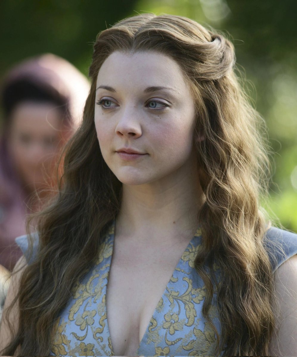 ThronesUpdates's tweet photo. The Queen we deserved https://t.co/QxIP8S7a74