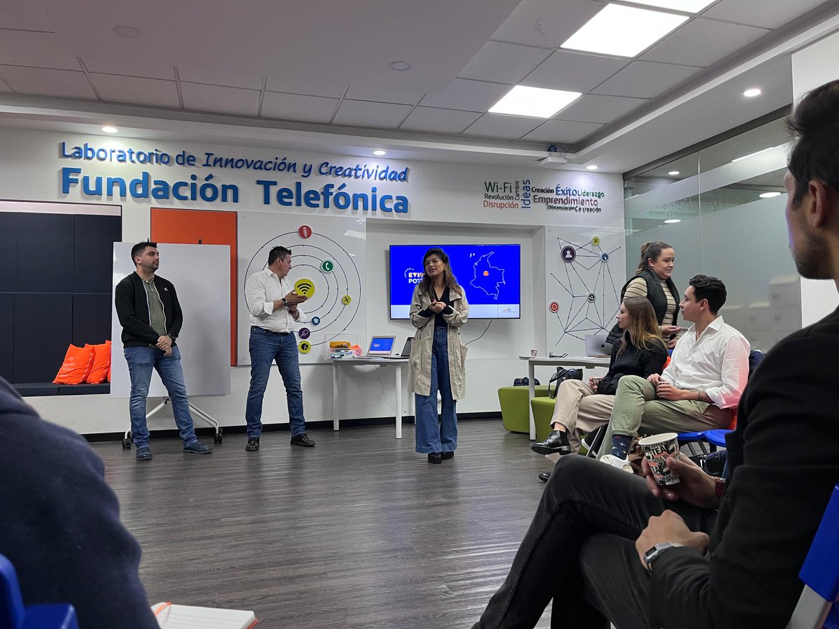 Fundación Telefónica Movistar Colombia (@ftmovistarco) on Twitter photo 📢 ¡Hoy celebramos un nuevo paso por la educación en Cundinamarca!
Desde nuestro Laboratorio de Innovación recibimos a <a href="/SecEducaCundi/">Secretaría de Educación de Cundinamarca</a> y a la Comunidad de Cambio para el Segundo Encuentro Presencial del plan de fortalecimiento educativo.
¡Nos orgullece ser parte de la mesa de 📢 ¡Hoy celebramos un nuevo paso por la educación en Cundinamarca!
Desde nuestro Laboratorio de Innovación recibimos a <a href="/SecEducaCundi/">Secretaría de Educación de Cundinamarca</a> y a la Comunidad de Cambio para el Segundo Encuentro Presencial del plan de fortalecimiento educativo.
¡Nos orgullece ser parte de la mesa de
