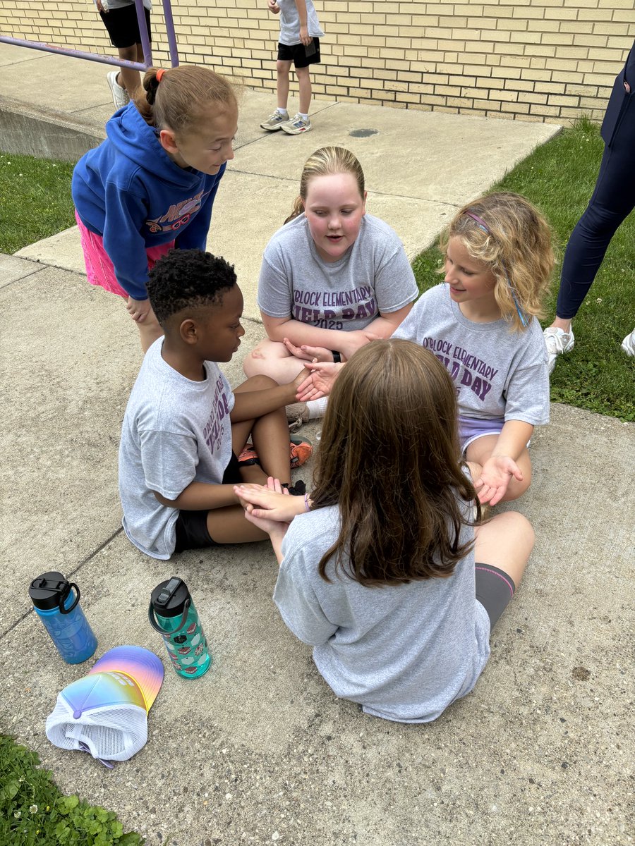 Maria Fajt tweet media