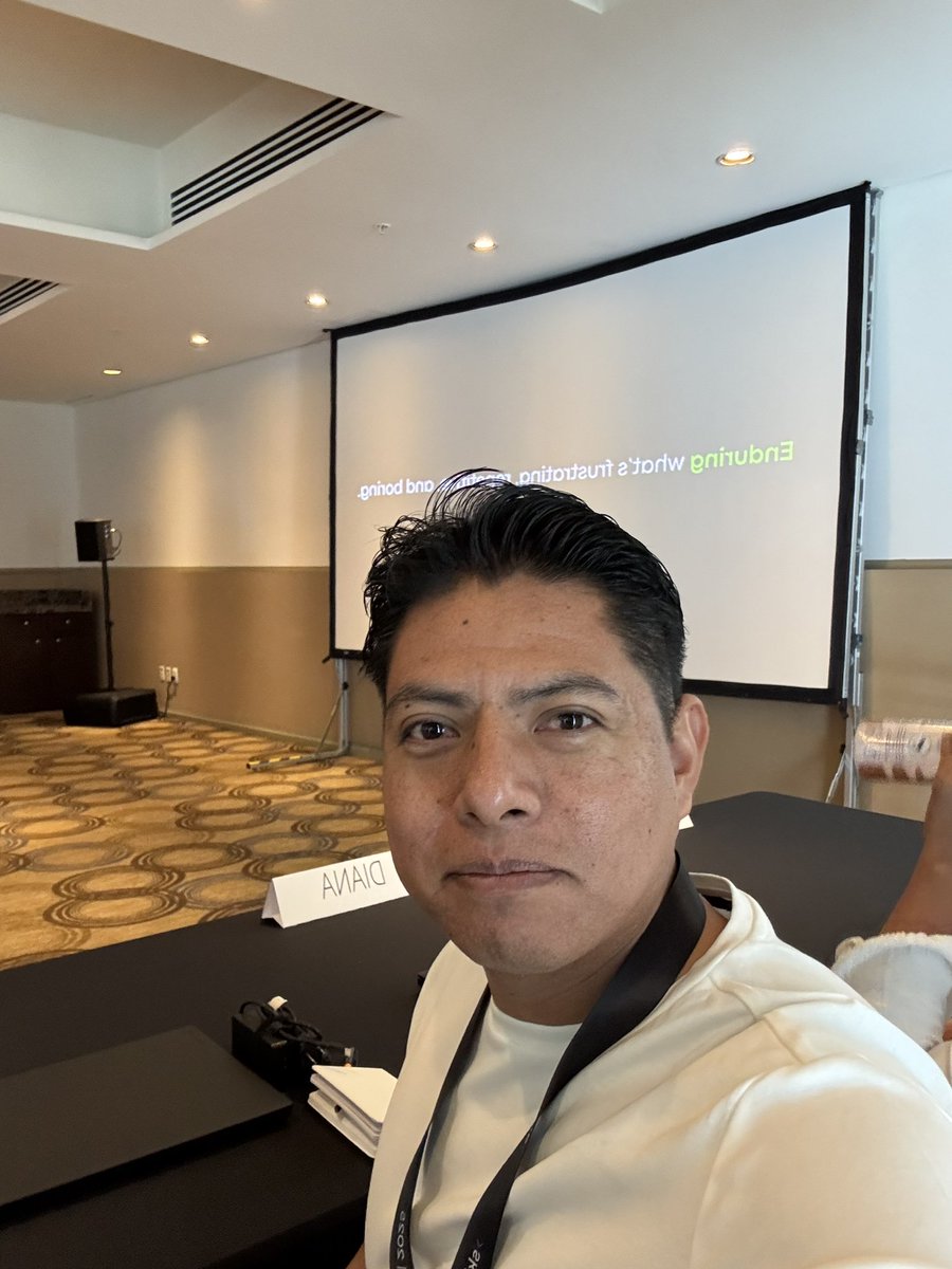 Hablando sobre emprendimiento y desarrollo humano en #skillsxab