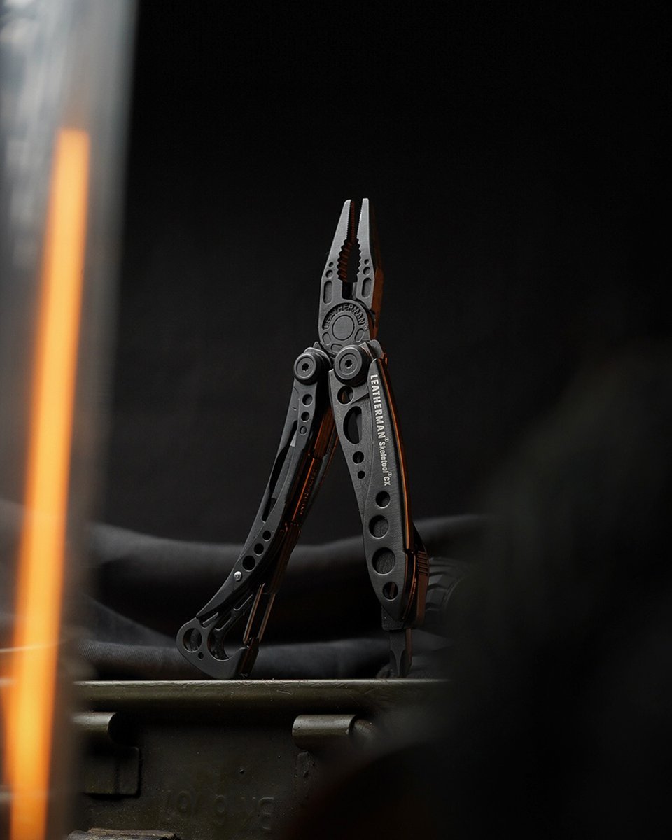 Doesn't matter if you spend the majority of your time indoors or outdoors, the Skeletool CX is a must for everybody's #edc
#leathermantools
bit.ly/4dk6WSI