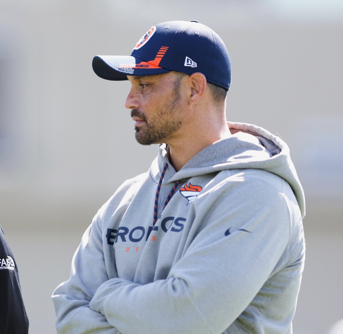 mikeklis9news's tweet photo. Per source, Broncos are bringing back Jordan Dizon as Director of Pro Personnel. He was Broncos scout for 8 years, then joined Eagles for 3 years, where he had a heckuva run. Dizon a former CU Buffs standout LB who played two years for Lions. https://t.co/l2GuE6NIar