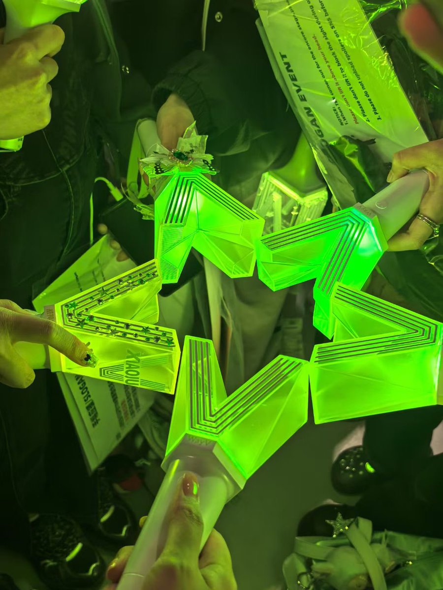 winwinww_'s tweet photo. 💚 https://t.co/gh9vYiWBZw