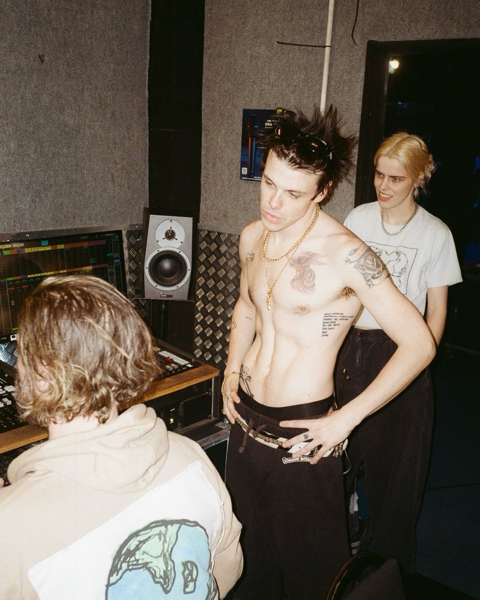 yungbludinfo's tweet photo. YUNGBLUD via Instagram. https://t.co/f1FIhfxp4r