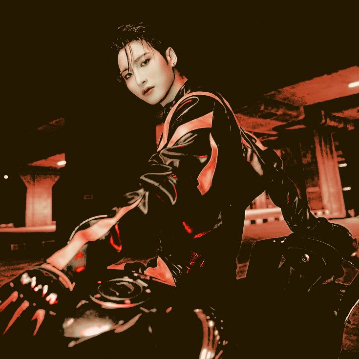 ᅠ

   →﹐ 🏍️ ﹒ KAZIMIR  AGATHA﹒⟢
   tattoo    artist.   modern    odyssey.
   former   prince   of   street   racing.

ᅠ