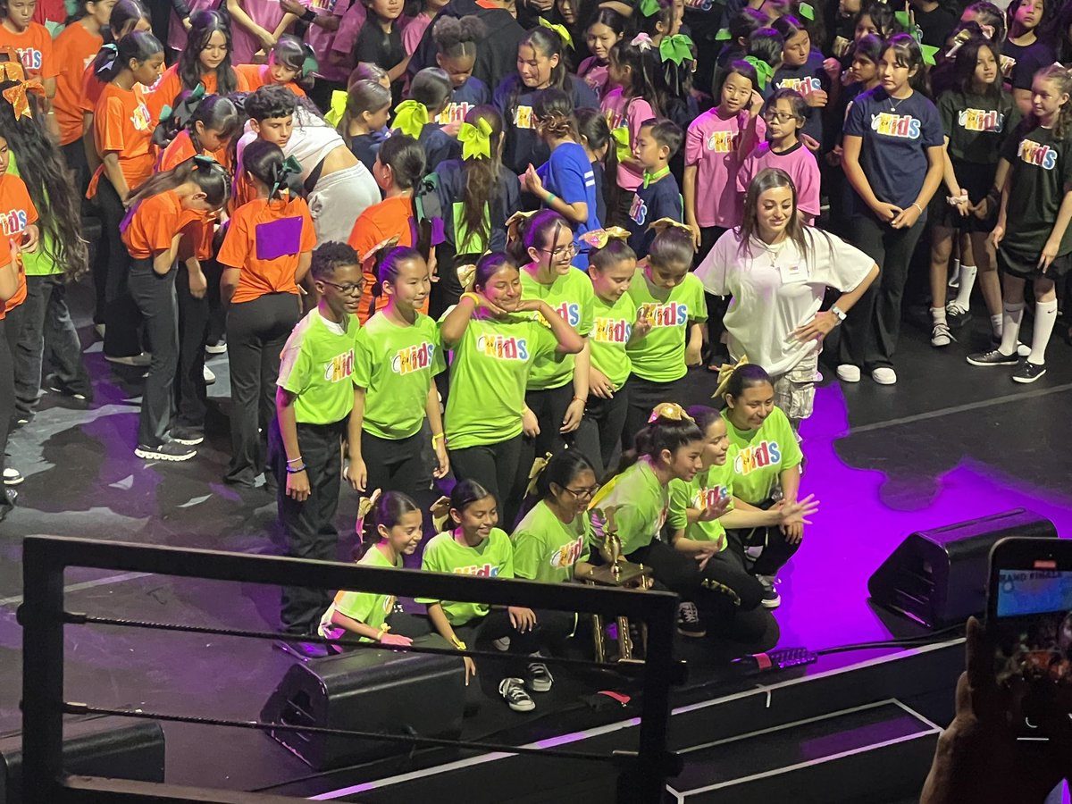 queenangel1955's tweet photo. Le Gore Elementary School, won 1st place 🥇🏆, in the “ Conga Kids” dance competition at LA Live https://t.co/Pvjb88yZgO