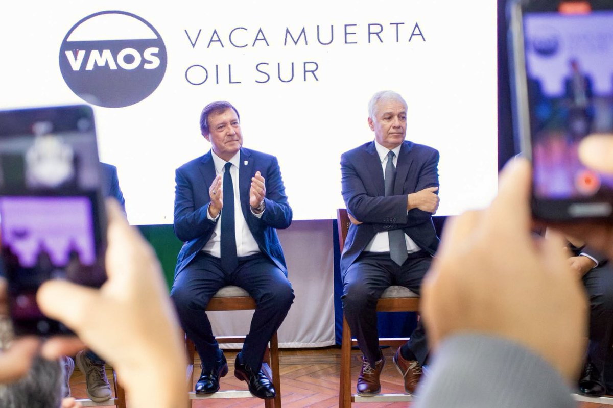 Estoy más convencido que nunca: este es el camino💪

Generar empleo, impulsar la producción y proyectar el futuro con decisión.

👏🏻 Felicitaciones al gobernador <a href="/Weretilneck/">Alberto Weretilneck</a> por hacer realidad un hito histórico: Vaca Muerta Oil Sur ya está en marcha.