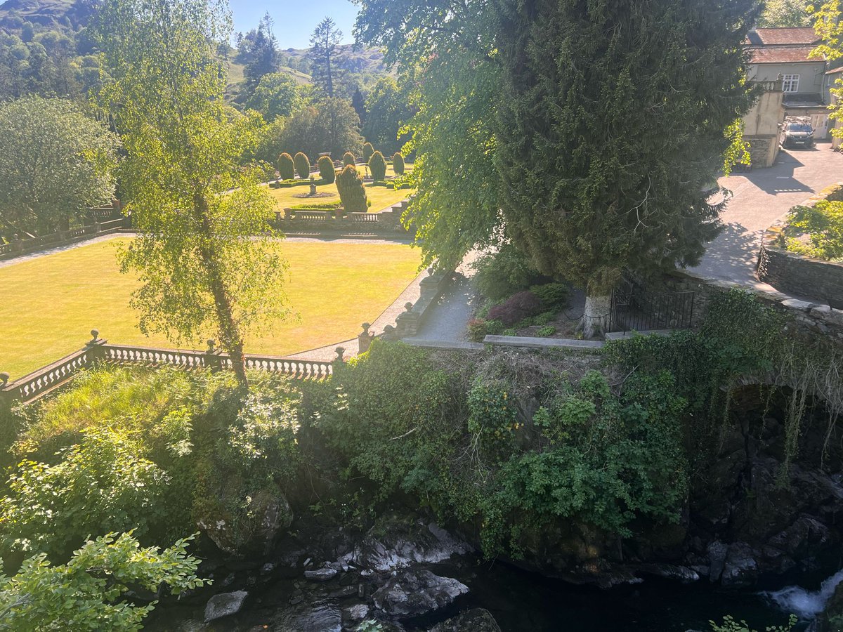 CampagnoloLab's tweet image. Looking forward to learn more about virology at the UK Hepacivirus and Flavivirus Meeting in the beautiful Rydal Hall in the Lake District 🦠☀️🕶️