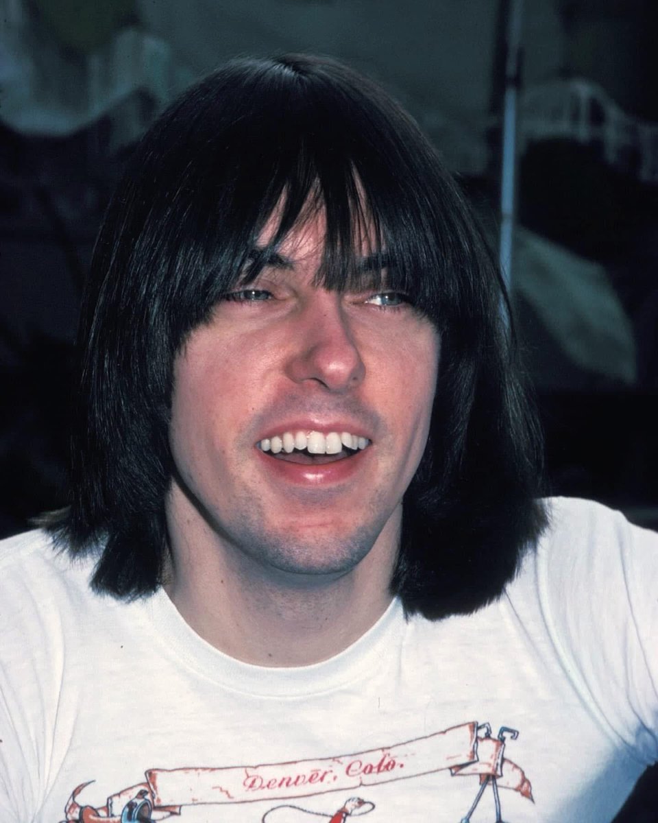 That Friday feeling here at the Johnny Ramone Army HQ. Which Ramones song will you be playing to kickstart your weekend?

Photo by Jenny Lens, Los Angeles, 1977

#JohnnyRamone
#Ramones
#JohnnyRamoneArmy