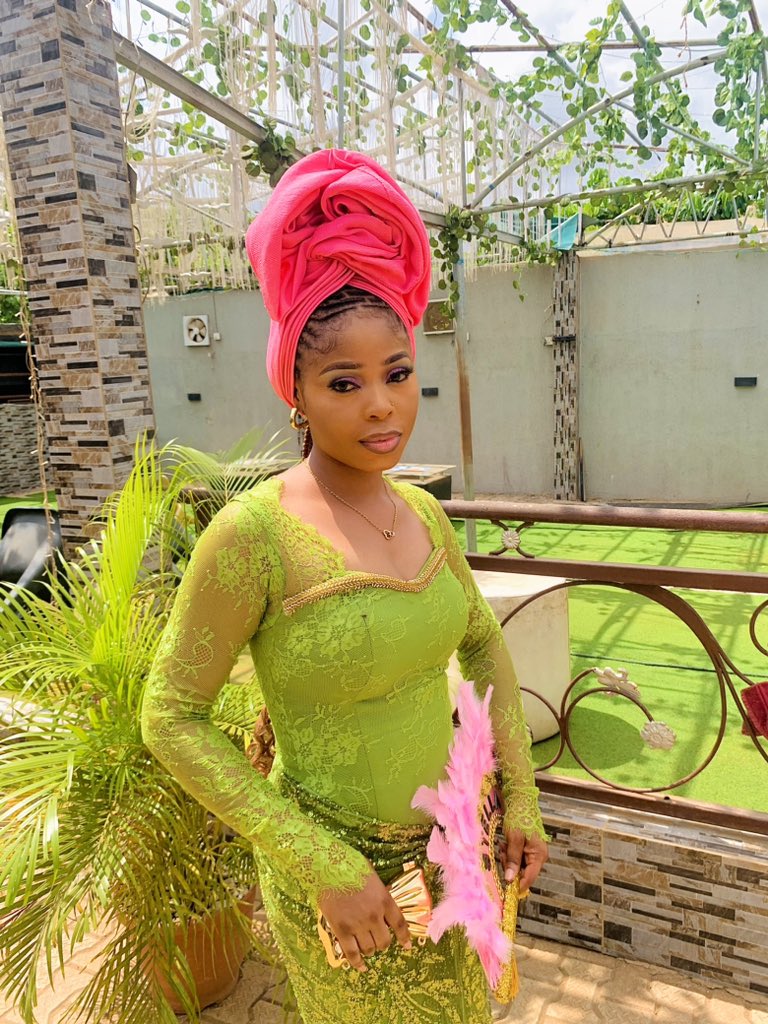 StellaPopoola2's tweet photo. ❤️❤️❤️❤️ https://t.co/B9YnSvPLCD