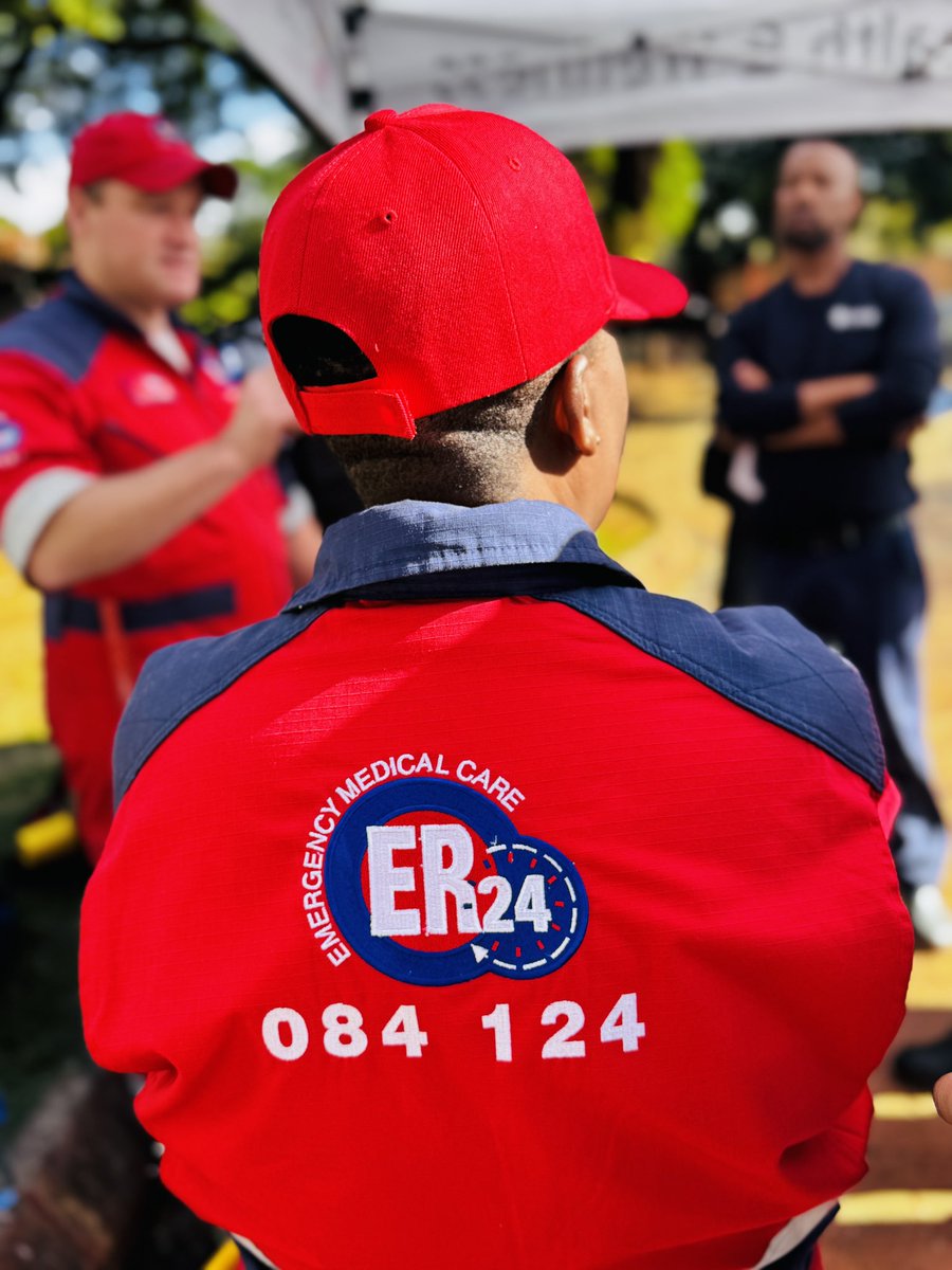 TUTCampusHealth's tweet photo. Learn, save, and respond! 💪🚨🚑 🏥
Our first CPR demonstration and Emergency Medical Care Exhibitions with ER24 at Arts Campus were a success!
Let’s all do our part in being prepared for emergencies.
#EmergencyMedicalCare #CPR #ER24 #ArtsCampus #SaveLives https://t.co/LzJAwdmqFz