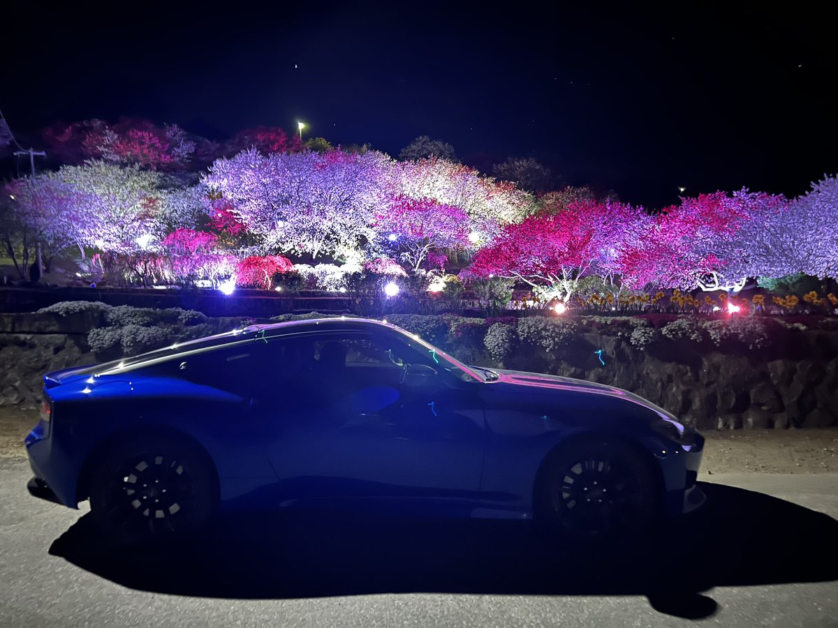 #格好良い日産フェアレディZの画像を無言で貼る