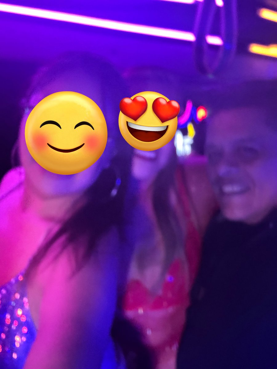 Drsensualmx's tweet photo. Algunas fotos del sw bus de la edición pasada! 

Nos vemos mañana en la 2 edición 
Ambiente 100% sw @ClubSensualcdmx https://t.co/NXgA7HBqGC