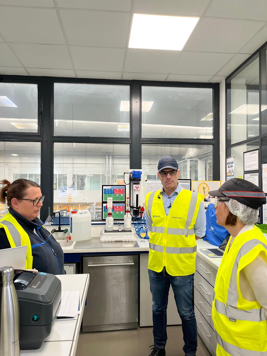 A_Linkenheld's tweet image. #Vendeville 
Visite sur l’un des principaux sites du groupe @Pernod_Ricard , n2 mondial des spiritueux, pour y évoquer la consommation responsable, la situation économique nationale et les impacts sur certains produits 🇫🇷 des récentes mesures protectionnistes 🇺🇸🇨🇳
#avecmodération