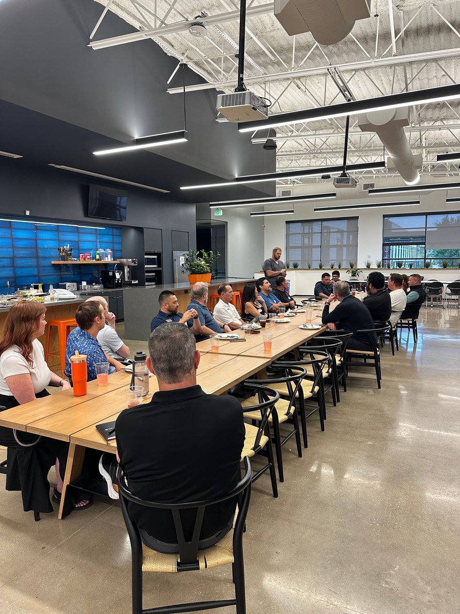 chiro_texas's tweet photo. Wednesday night was a fantastic one for TCA District 10! Their district meeting at the Airrosti Headquarters in San Antonio was a real success. Huge thanks to all the attendees who made it so engaging and to Airrosti for their wonderful hospitality!”
#WeAreTCA https://t.co/7mr9DW9l5c