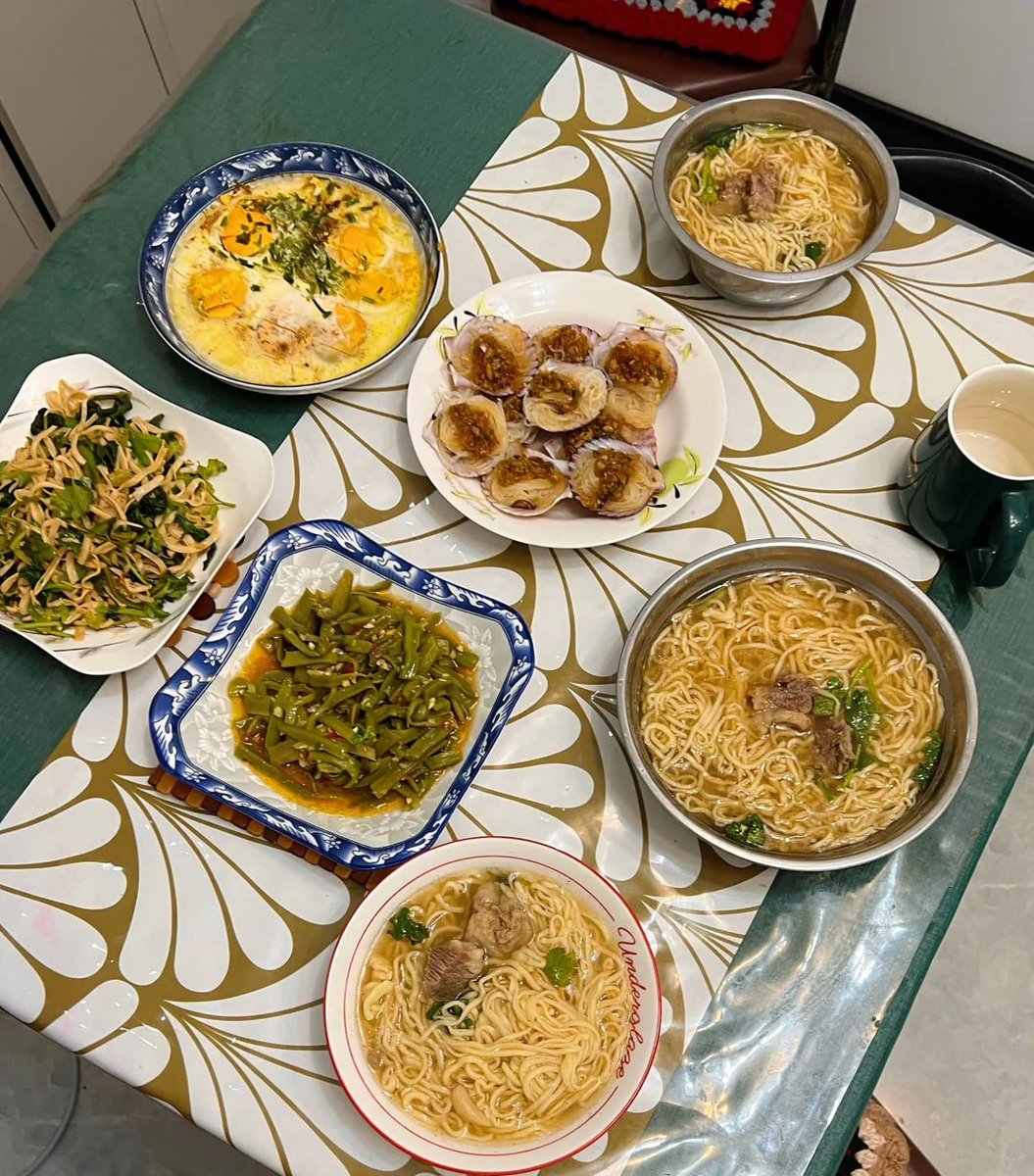 おはようございます☀️美味しい朝食で一日をスタート✨🍜🥚🍀今日も頑張ろう😊💪