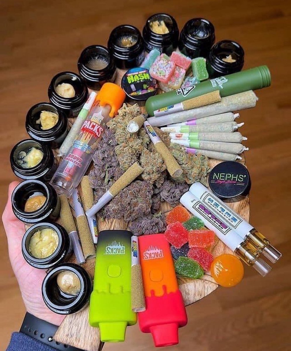 My kind of charcuterie board 🌿💨