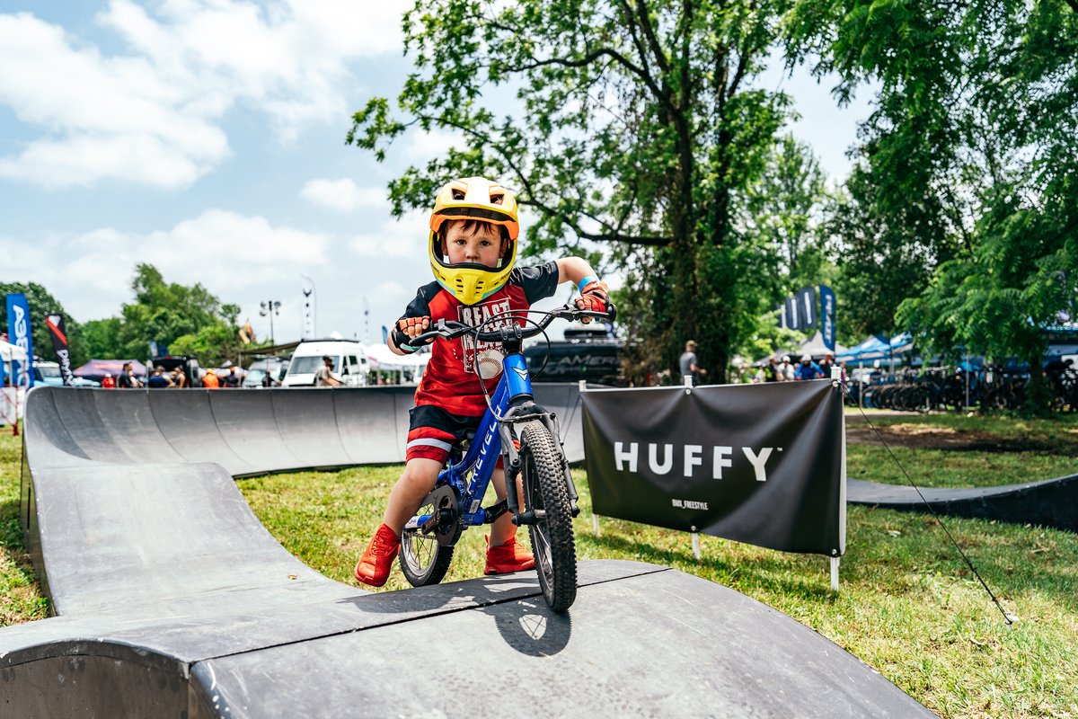 HuffyBicycles's tweet photo. Bike Fest is ONE WEEK away and we couldn't be more excited! Huffy will be there with @huckkurinsky, @niclong, @mike_gonz , and @zach_borton ๐
We hope to see you there ๐
#huffy #huffybicycles #bentonvillebikefest #bikefest #nationalbikemonth https://t.co/VqFtDwt69W