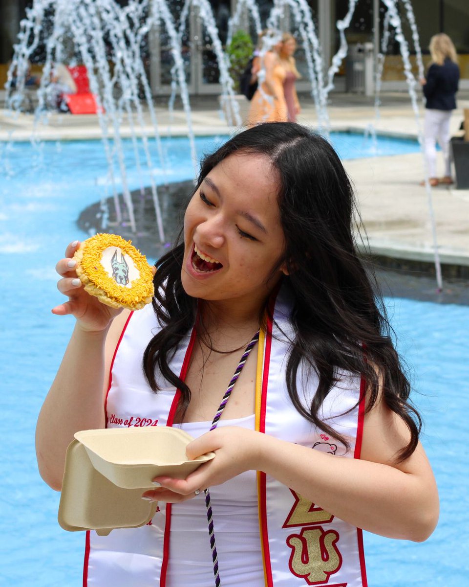 One last sweet treat before you go? 🍪😋

These limited edition Damien Cookies will be available today and tomorrow at The Sweet Shop and at Commencement concessions tomorrow (5/17)! 🎓✨ 

View The Sweet Shop's hours of operation at ow.ly/GBgL50VU5gX 🔗⏰