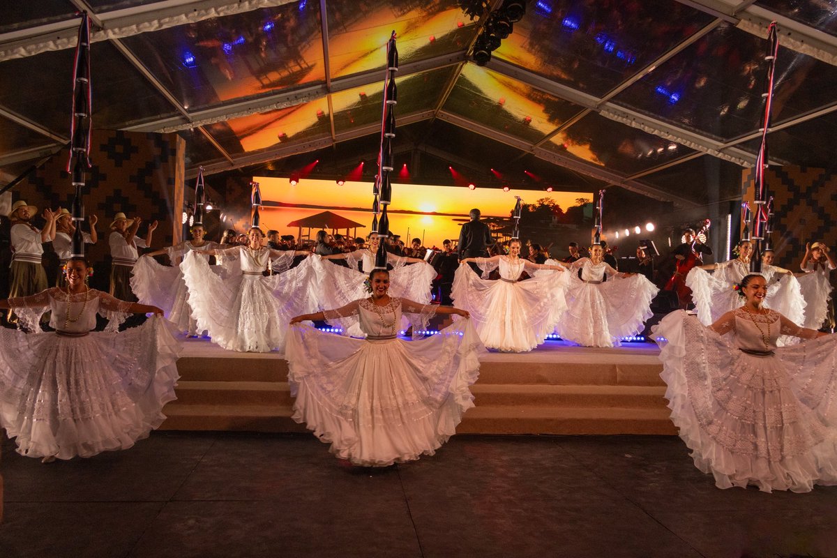 Paraguay se convirtió en sede del 75° Congreso Ordinario de la FIFA. Un hecho histórico del cual la ONAMP fue partícipe, poniendo en alto nuestra identidad musical a través de un repertorio que emocionó y representó con orgullo la riqueza cultural del Paraguay ante el mundo.