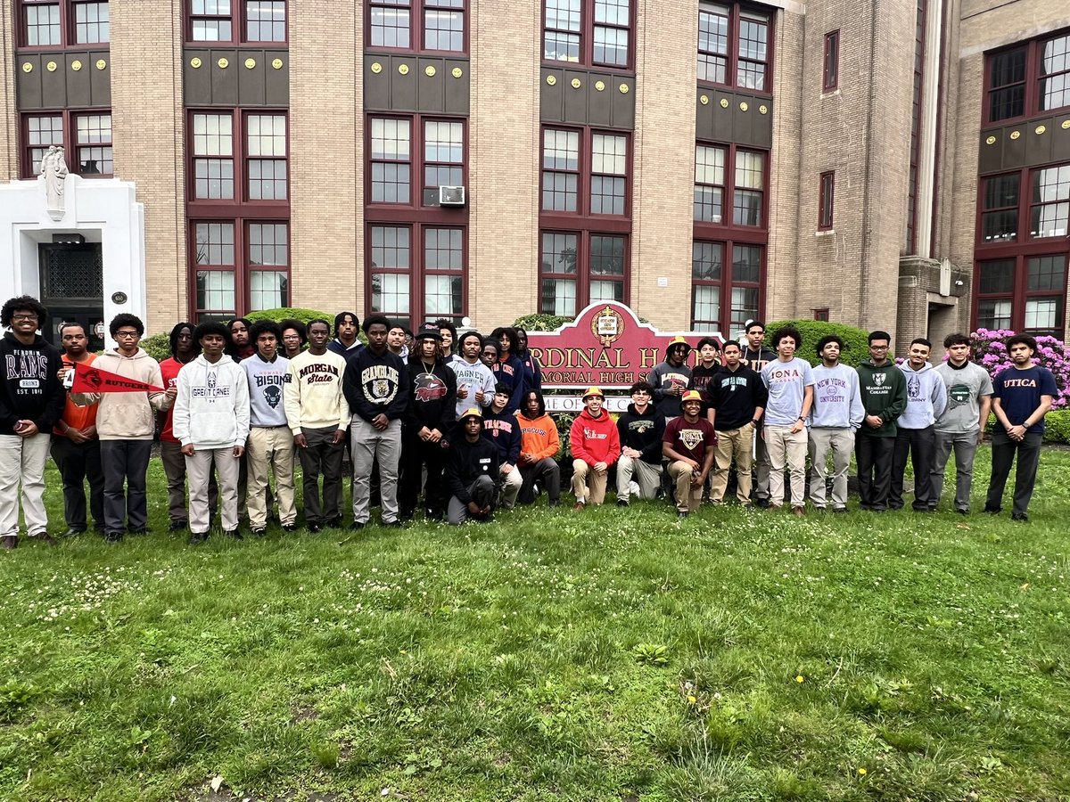 Today was Rep your College Day here at Hayes! Our Class of 2025 stood proud donning the gear of the colleges they will be attending next Fall! 

Thank you to the outstanding colleges who have added our amazing group of Hayesmen to their communities! 

Up Hayes And All Its Loyal