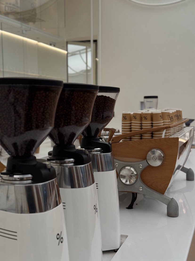 2lorm's tweet image. طبع الأنانيّة بشرعك .. مُستحب
أحيان يزعج غيرك اللي يسعدك

أقسى شعور إذا فقدت اللي تحب 
وأجمل شعور اللي تحبّه يفقدك🌷