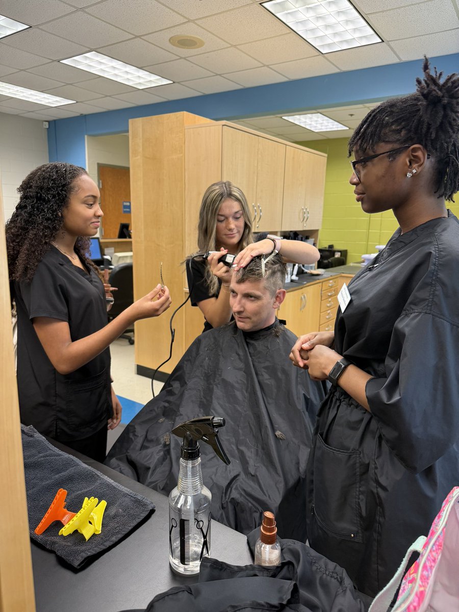 💙💛 Look at the team work with services at WHS CTE Cosmetology taught by Mrs. Donna Bassett! 

The Royal 👑Salon 💇‍♂️Open Salon Day

Pictured :

Lilly Ottaway (WHS) &amp; Landon
Lou Jackson (SHS) &amp; Cage 

Addison Rogers WHS 
Xiana Jackson SHS
Alayna Sanders SHS
Mr. Burgess!