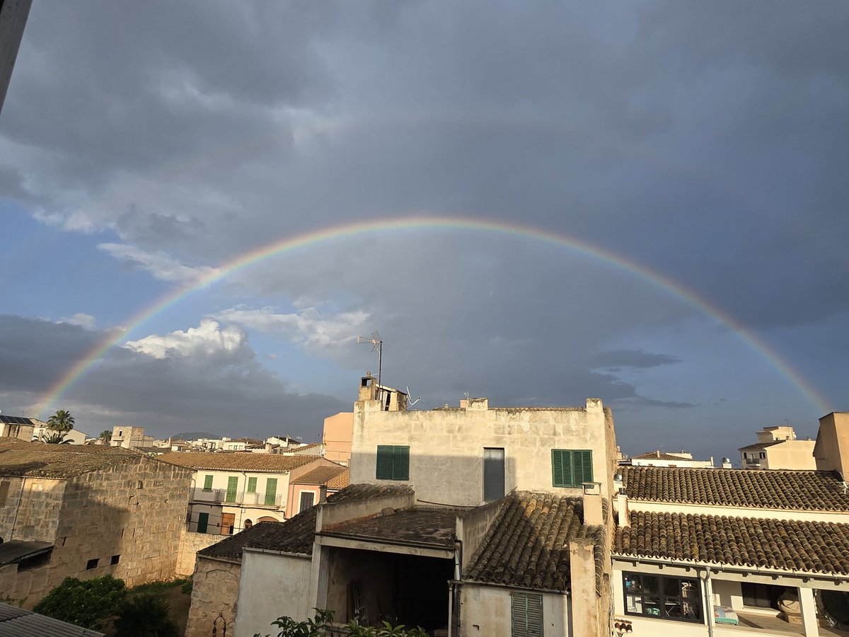 rollospillo's tweet photo. @meteodelesilles llucmajor pueblo https://t.co/MW5jmZ6nQI