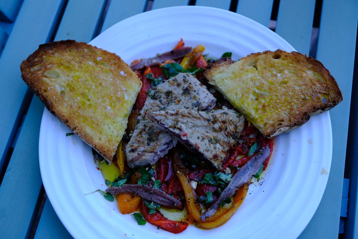 Wally Bobbers 💜 tweet media