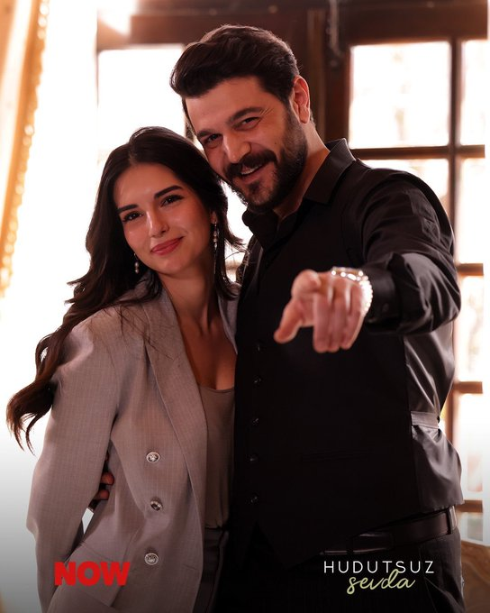brkyl00's tweet photo. esma çıkmamalıydı en azından fikretin acısını dindirirdi bir şekilde döndürün halo zeynebi kurtaramadık esma fikreti kurtaralım #HudutsuzSevda #EsFik https://t.co/nE1gCX1xwc