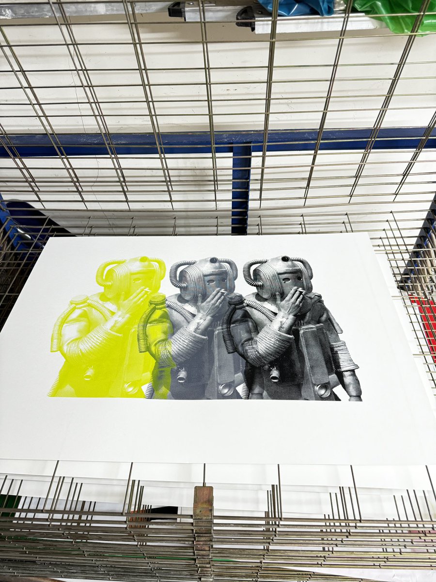 stender_art's tweet photo. Some new popculture screenprints available. One for Dr Who or sci fi fans. Edition of 10 signed available on the website shop https://t.co/beBvuEfJD9 and also have some one offs available via dm https://t.co/miC5223OBF