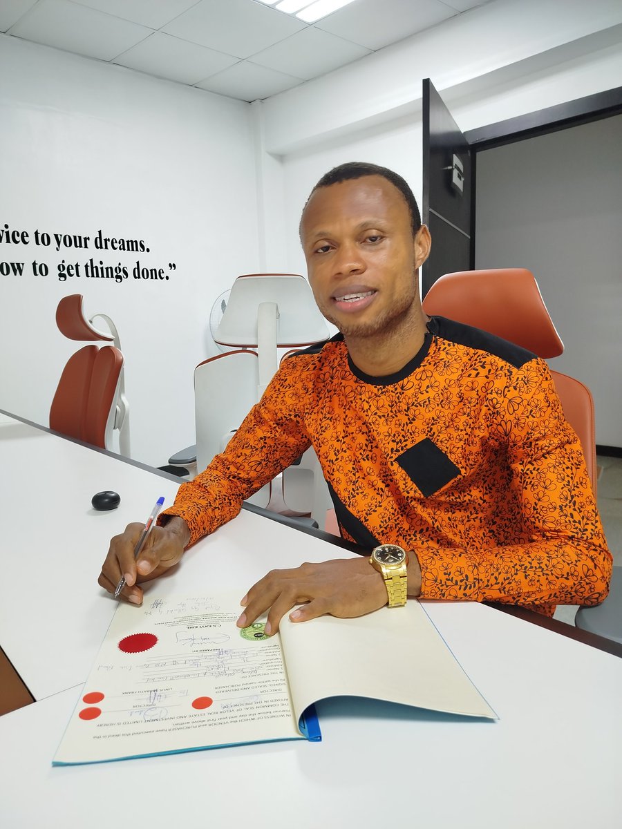 DrHope_John's tweet photo. Congratulations, dear client!!

Your documents are ready for delivery 🚚 

Thanks for doing business with us, twas amazing walking you through your first property purchase journey in Port Harcourt, next is Akwa Ibom state.. https://t.co/5mz9ulfLli