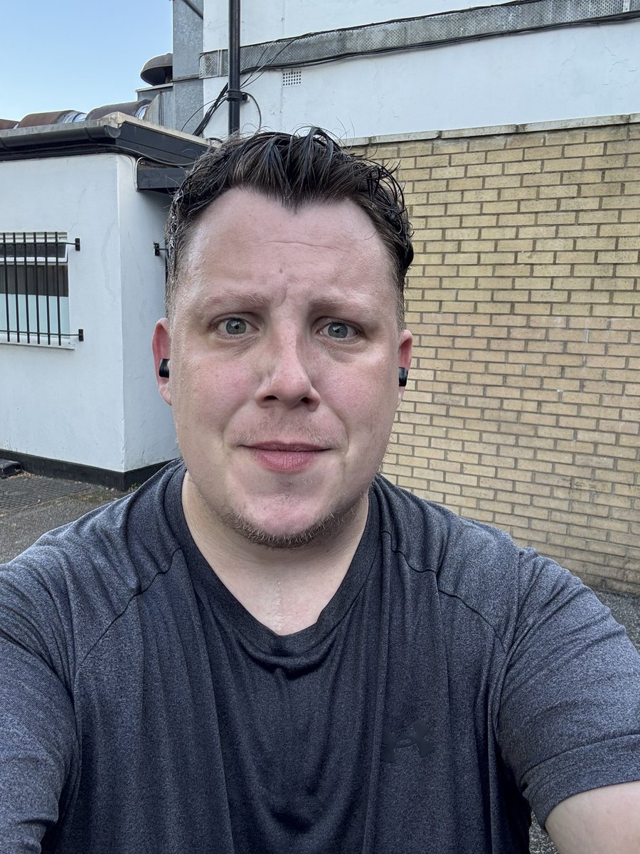 Day TWELVE! 

I wasn’t feeling it but I got it done, wasn’t going two days without any intense exercise! 

5K done on the bike in 16mins 21secs! 

👊🏻💙

#RecoveryPosse