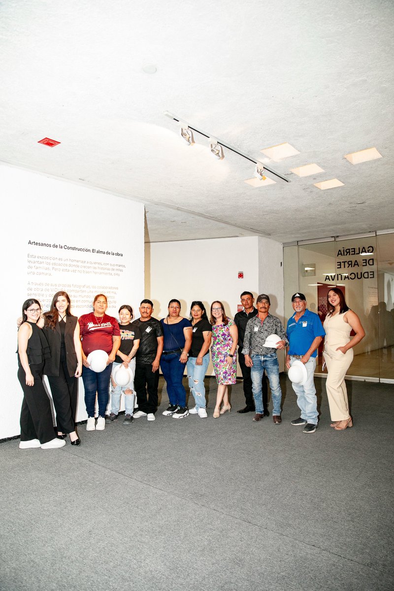 interceramicMX's tweet photo. 📍 Museo MARCO | 14 de mayo 2025
En Interceramic creemos que detrás de cada obra hay una historia.
Por eso apoyamos "Artesanos de la Construcción", una exposición donde colaboradores de VIDUSA capturaron, con sus propias cámaras, el alma de su oficio.
#Interceramic #VIDUSA https://t.co/P0fp39v1kM