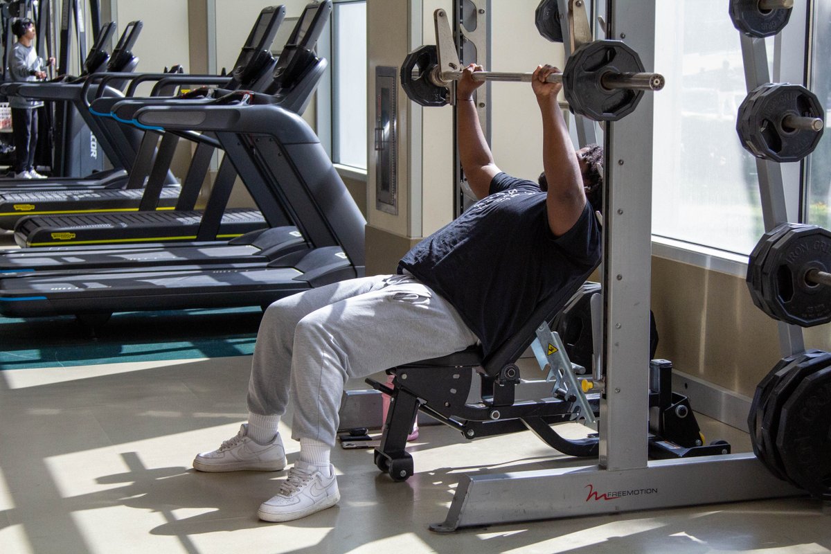 Happy Friday! Don't forget to get your workout in on this beautiful day! #Friday #UNT #UNTRecSports #Workout