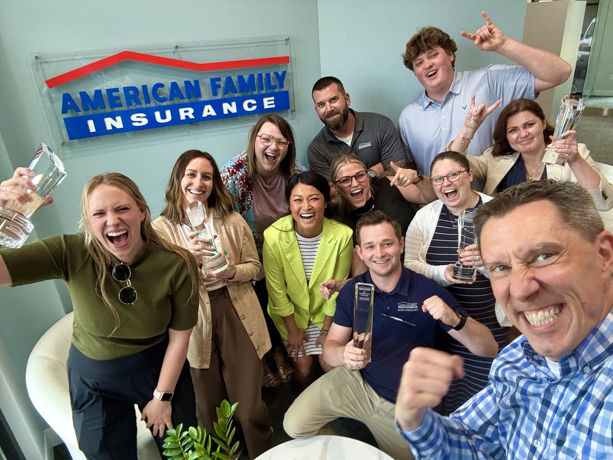 LassenAgency's tweet photo. Coffee in one hand, trophy in the other — #TeamLassen just took home Agency of the Year for the 5th time! 🥳 Huge thanks to our rockstar customers, crew, and caffeine for being the dream team trio! Here’s to more wins, more fun, and to keeping the good times rolling! 🎉🏆 https://t.co/Tn7bXD7yZ4