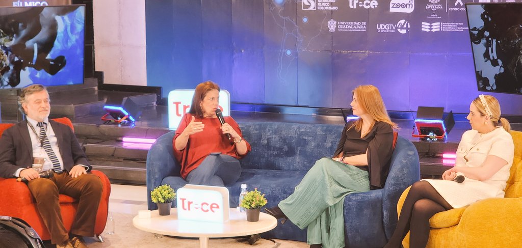 <a href="/andreabmunozg/">Andrea Muñoz Gomez</a> <a href="/TVMORFOSIS/">TVMORFOSIS</a> <a href="/AlexandraFalla/">Alexandra Falla Z.</a> "En la <a href="/CRCCol/">CRC Colombia</a> estamos trabajando con medidas pedagógicas, como la campaña #SaludAloqueVemos, que busca fomentar un consumo crítico de contenidos en niños, niñas, adolescentes y sus familias": <a href="/andreabmunozg/">Andrea Muñoz Gomez</a> en <a href="/TVMORFOSIS/">TVMORFOSIS</a>