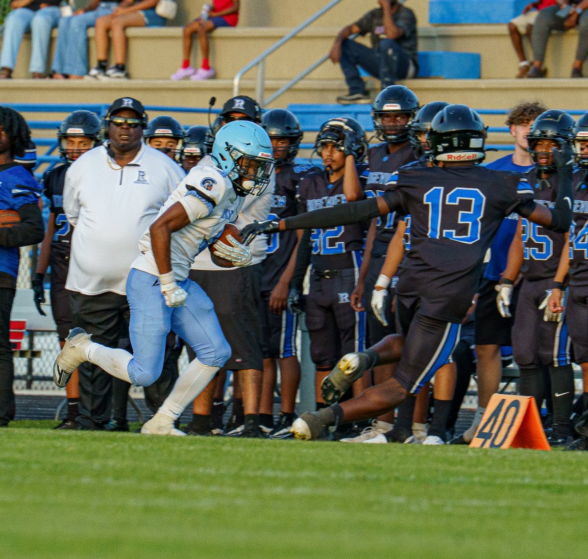 luhsed4's tweet image. Year 3 loading… @FootballRibault