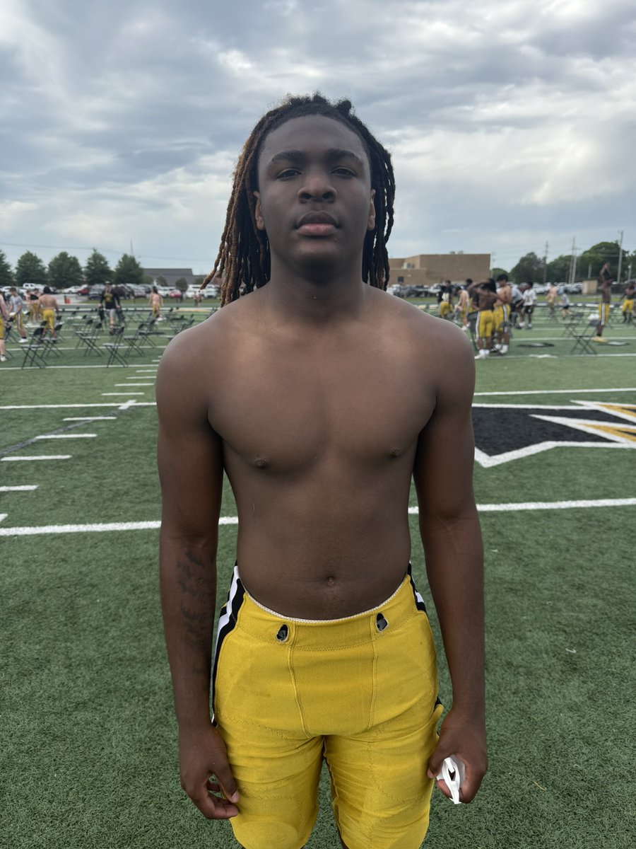 UnLockYourGame (@unlockyourgame) on Twitter photo 2027 DB Isaiah Pryor <a href="/PryorIsaia54083/">Isaiah Pryor</a> 5โ11 168
Pryor could have a breakout junior season. Explosive athleticism. Also related to former Athens star and current Arizona Cardinals WR Quez Watkins <a href="/RecruitAthens/">Athens Recruiting</a> <a href="/AthensGolden/">Athens Golden Eagles Football</a> <a href="/coachgross73/">Cody Gross</a> <a href="/Coach_Crowson/">Chase Crowson</a> <a href="/DexPreps/">DexPreps</a> <a href="/AL6AFootball/">Alabama6AFootball</a> 2027 DB Isaiah Pryor <a href="/PryorIsaia54083/">Isaiah Pryor</a> 5โ11 168
Pryor could have a breakout junior season. Explosive athleticism. Also related to former Athens star and current Arizona Cardinals WR Quez Watkins <a href="/RecruitAthens/">Athens Recruiting</a> <a href="/AthensGolden/">Athens Golden Eagles Football</a> <a href="/coachgross73/">Cody Gross</a> <a href="/Coach_Crowson/">Chase Crowson</a> <a href="/DexPreps/">DexPreps</a> <a href="/AL6AFootball/">Alabama6AFootball</a>