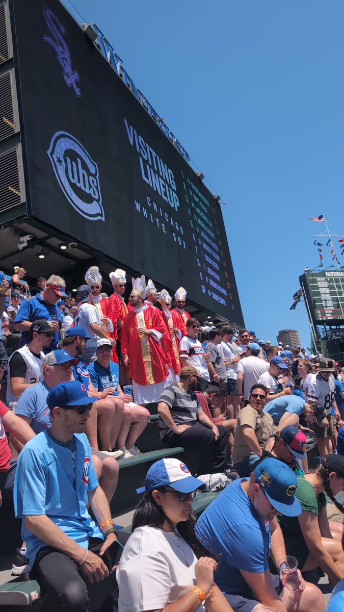 BleacherJeff's tweet photo. At least one of these popes actually wants to fight and is talking shit lol. https://t.co/7A4H7BoDAc